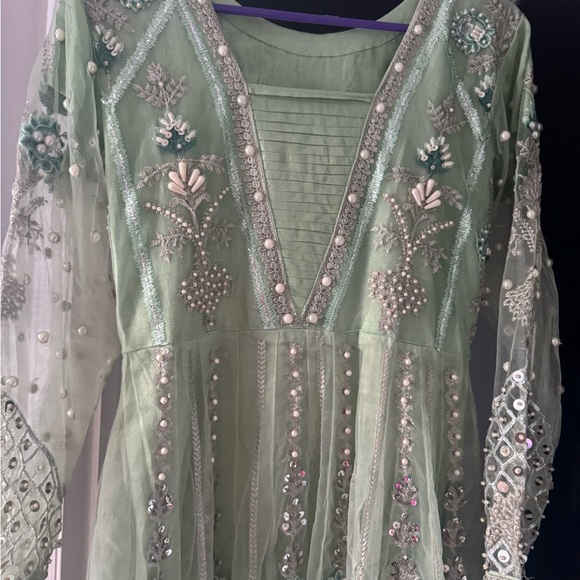 Green Embellished Tiered Gown with Square Neck - Picture 6 of 8